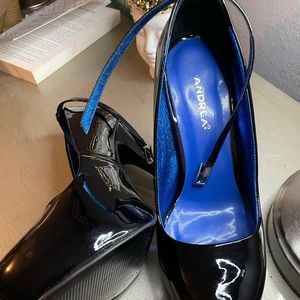 ANDREA Black heals!